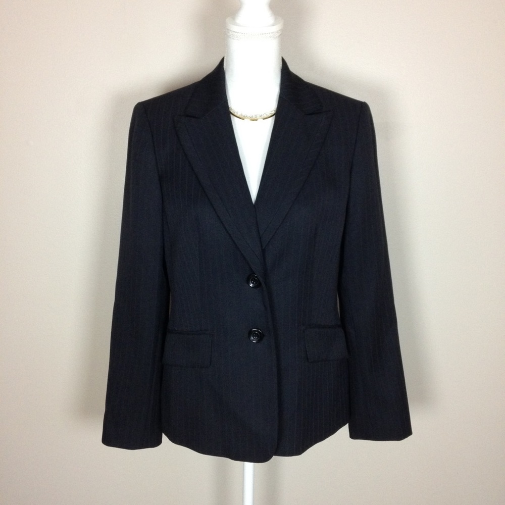 50% Off Sale! EVAN PICONE • Black Blazer Size 10